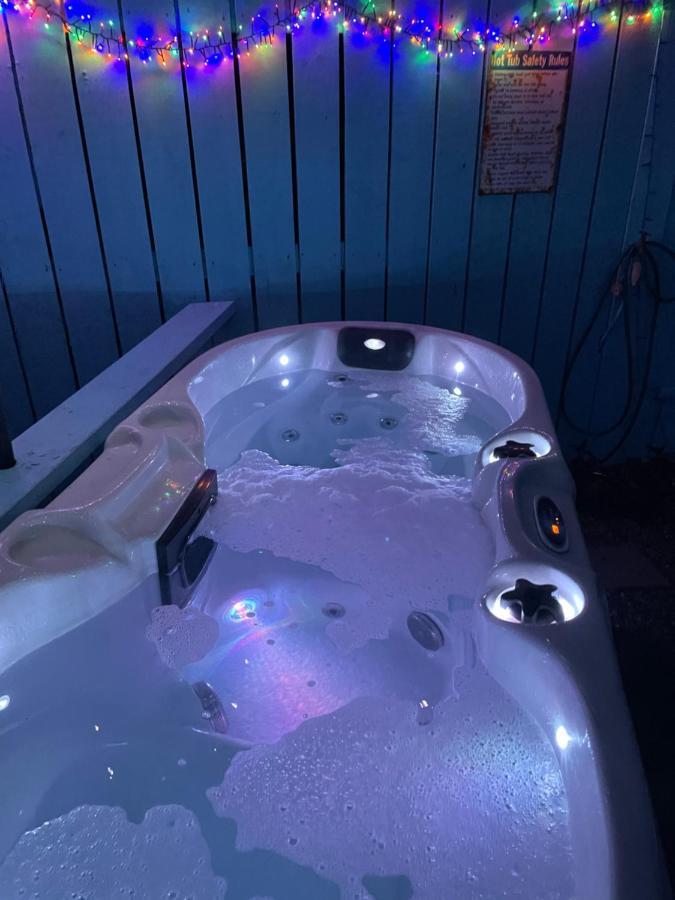 Bankhead Accommodation With Hot Tub Aberdeenshire Gamrie Bagian luar foto