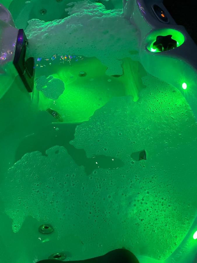 Bankhead Accommodation With Hot Tub Aberdeenshire Gamrie Bagian luar foto