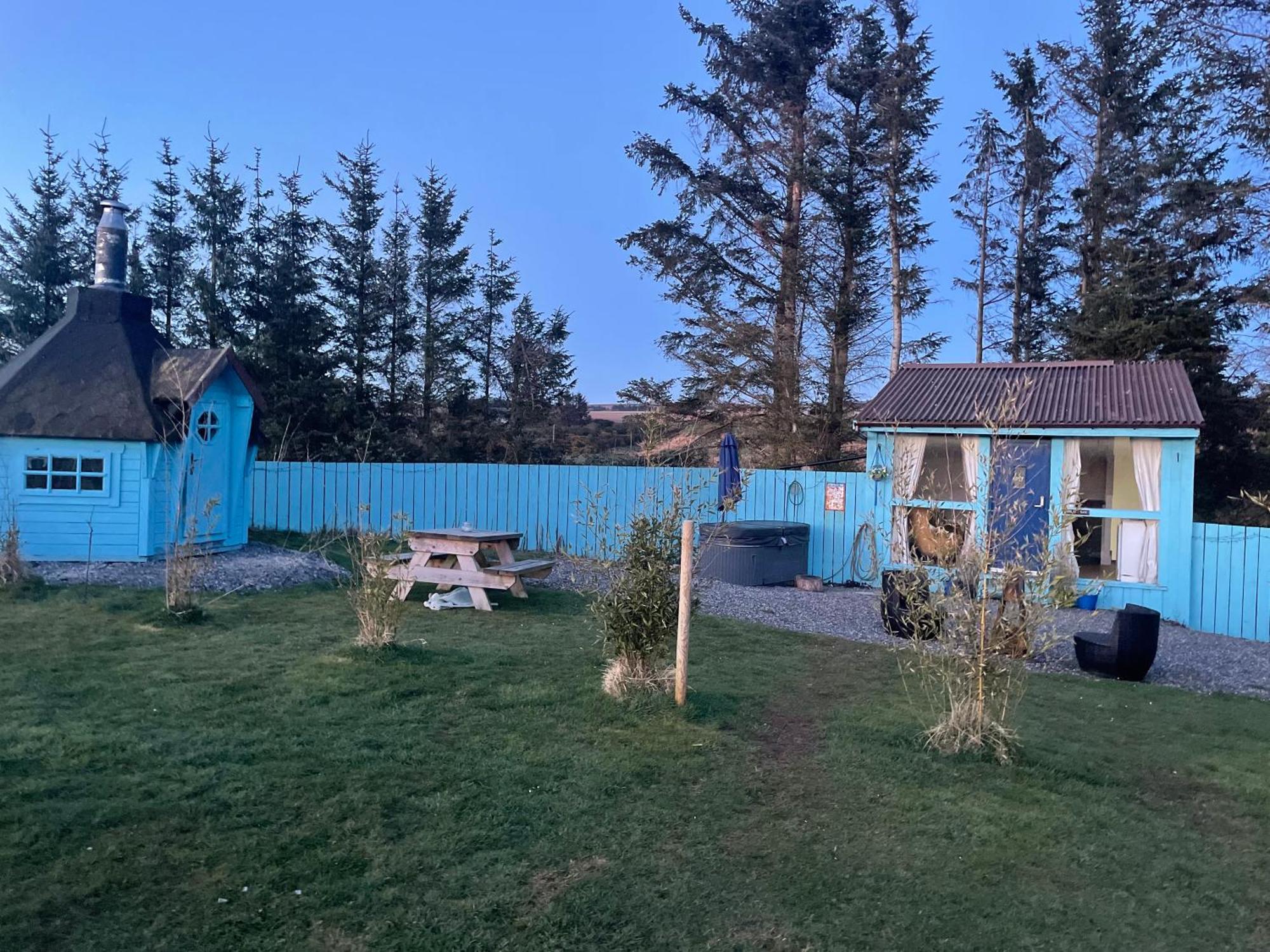 Bankhead Accommodation With Hot Tub Aberdeenshire Gamrie Bagian luar foto